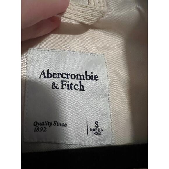 Abercrombie & Fitch Women's Snap Button Cropped Jacket Long Sleeve Cream Size S - Picture 6 of 10
